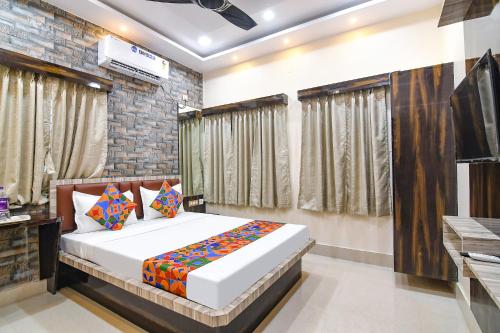 B&B Durgapur - FabHotel Sriya - Bed and Breakfast Durgapur
