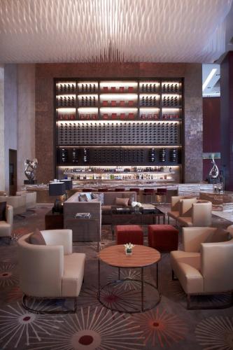Shanghai Marriott Hotel Pudong East - Only a 20 minute drive from Disney, Shanghai (photo 10)