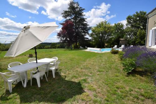 Maison à la campagne pour 8 personnes - Clévacances 3 clés