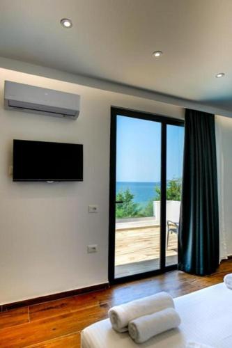 SELVIA Hotel - image 8