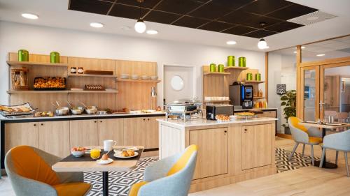 Food and beverages, Residhome Senart in Lieusaint