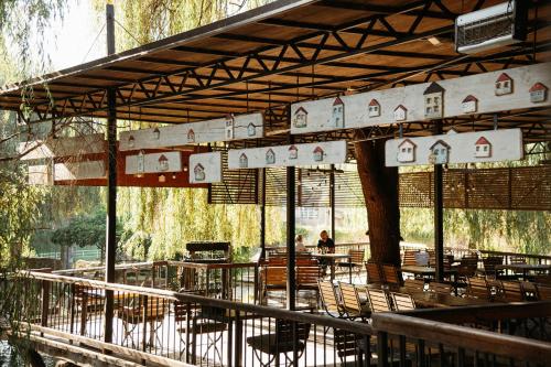 艾特诺村卡达西酒店 艾特诺村卡达西酒店