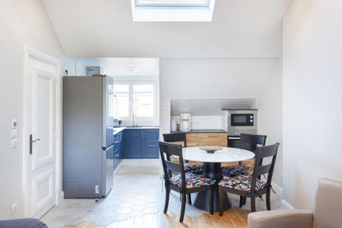 ห้องครัว, Les appartements de Chantilly - gare in ชองติยี