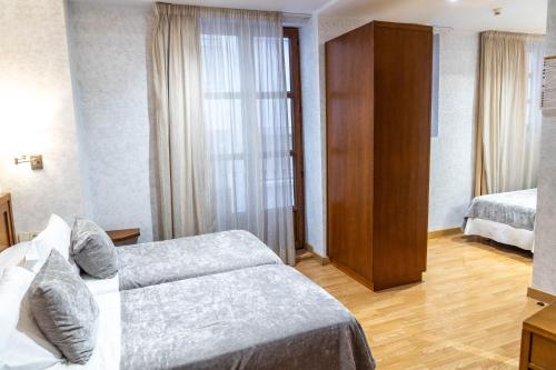 Hotel Granada Centro - image 14