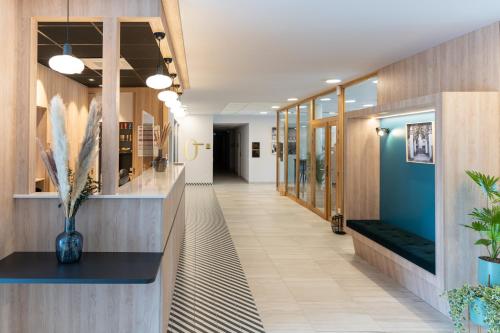 Lobby, Residhome Senart in Lieusaint