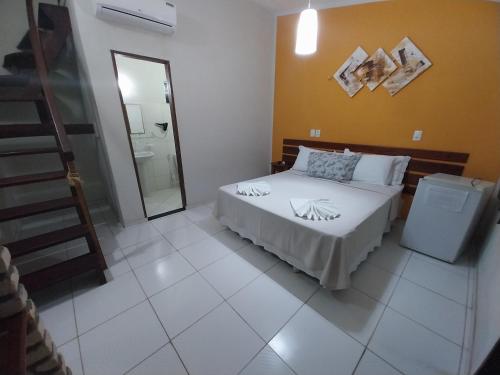 2 bedrooms, 3 beds