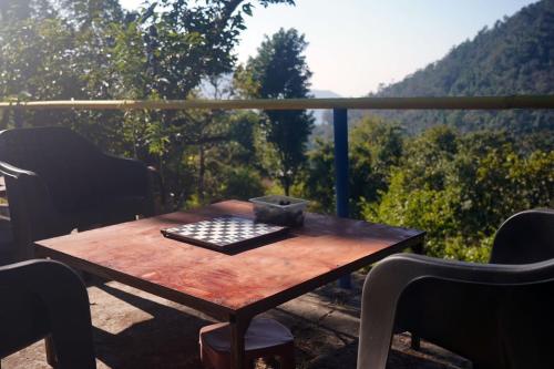Clan BoHo - WiFi enabled mountain stay with nourishing farm to table meals photo 5