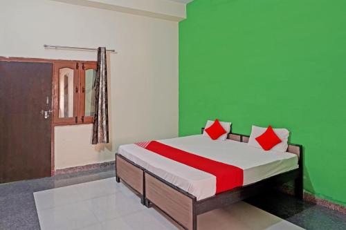 . OYO Flagship 81535 Hotel Krishna Vandanam