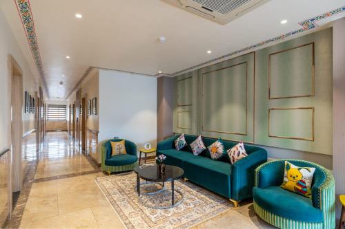 Aradhya Inn Hotel