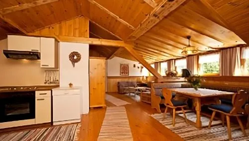 Gästehaus Erlhof in Schiefling am Wörthersee, Österreich