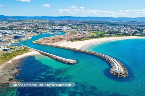 Bass point shell Cove holiday home