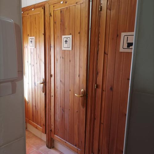 Vannas istaba, El Albergue Cirat in Cirat