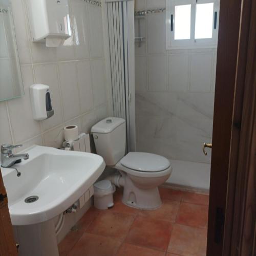 Vannas istaba, El Albergue Cirat in Cirat