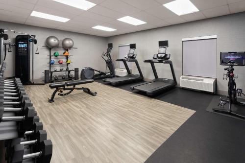 Hampton Inn & Suites Scottsburg - image 37