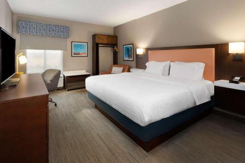 Hampton Inn & Suites Scottsburg - image 28