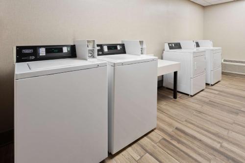 Hampton Inn & Suites Scottsburg - image 35