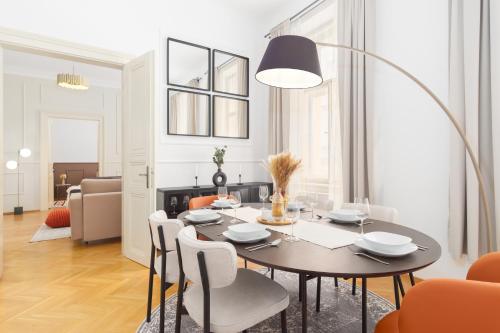 STRU House by Prague Days - Luxurious Apartments next to National Theatre, Prague (photo 10)