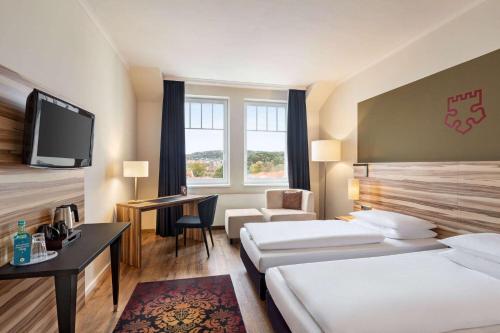 1 queen bed