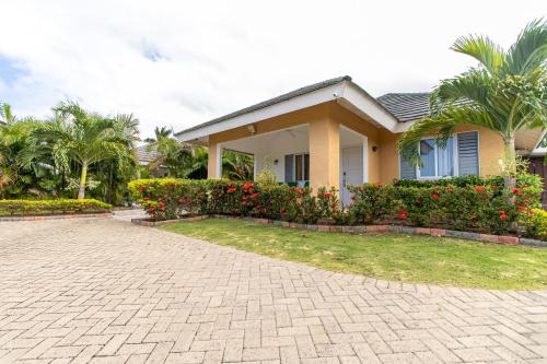 DreamVilla Richmond Estates in Plantation Village