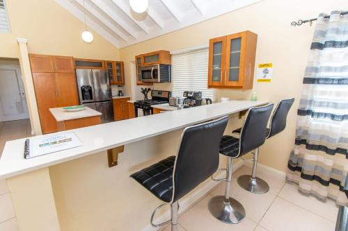 DreamVilla Richmond Estates in Plantation Village