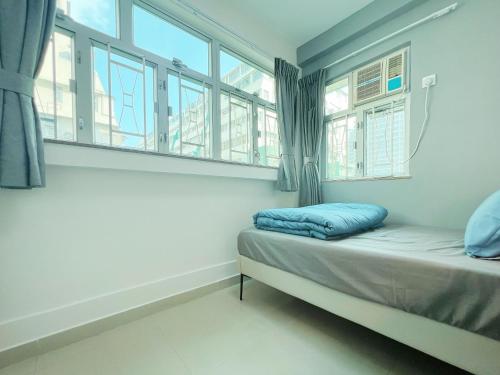 Student Accommodation - 26 Man Yuen Street, Hong Kong (photo 4)