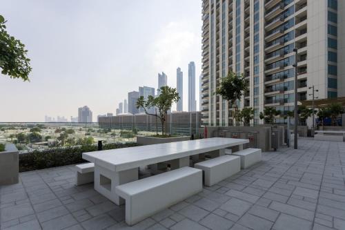 LUXE 2BR with AMAZING VIEWS at DOWNTOWN VIEWS - image 11