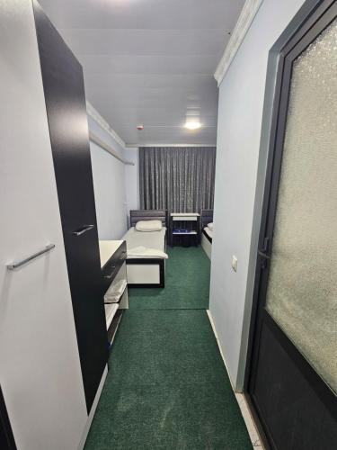 Bahra Hotel