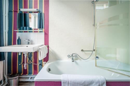 Hotel Van Eyck - image 13