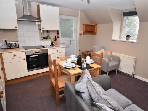 2 Bed in Cosheston FB059