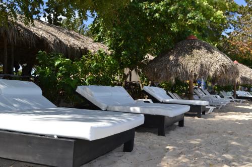 Banketu zāle, Paradise Island Beach Resort in Punta Rucia
