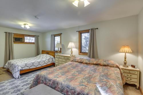 Lakewood Gem with Deck about 7 Mi to Downtown Denver in Lakewood, USA