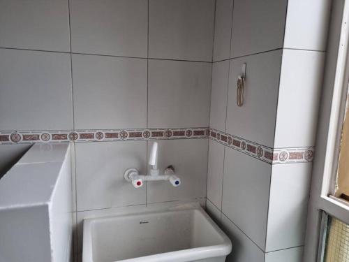 One-Bedroom Apartment image 10
