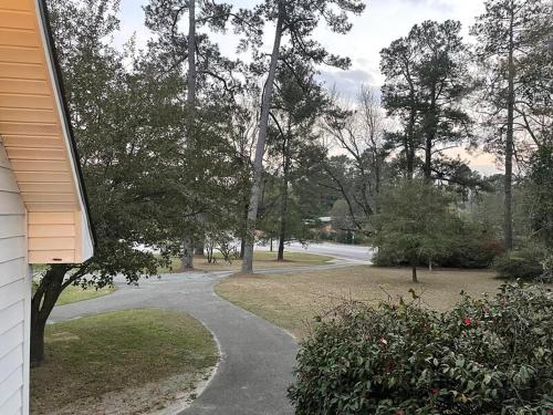 Stay at Emma Jean Retreat in Sumter! in Sumter Belváros