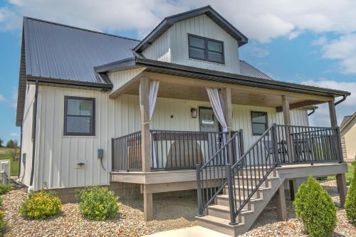 . Premier Cottages by Amish Country Lodging