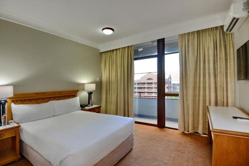 The Capetonian - Halal Room Type - Budget Twin Room