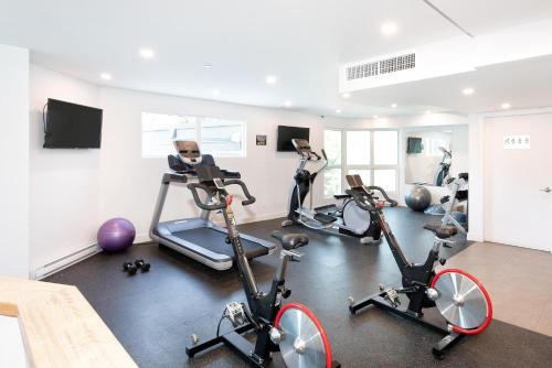 Le Chamois 206 | Large Ski-In Ski-Out Condo at Blackcomb Base with Pool, Hot Tub, & Gym in Whistler, Canada
