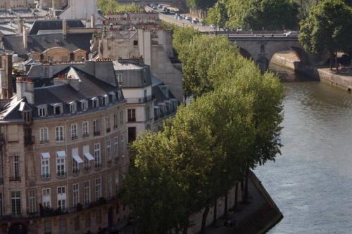 Ile SAINT LOUIS, NOTRE DAME, suite 1 chambre 2 a 4p