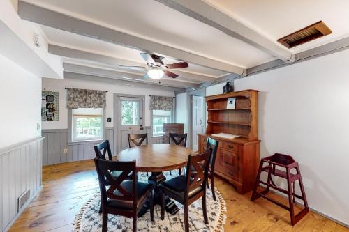Retreat on the Pond in Chestertown, USA