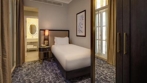 Hilton London Euston - image 13