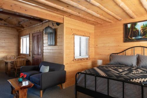 2401 - Oak Knoll Studio with Jacuzzi #2 cabin