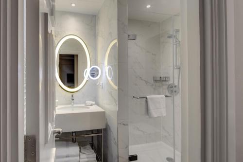 Hilton London Euston - image 8