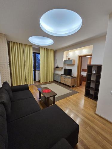 2 bedrooms, 3 beds