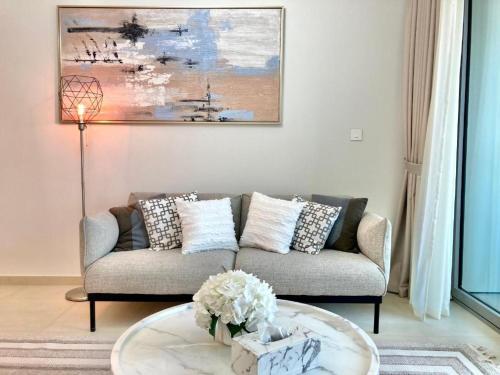 Luxurious 1-bedroom With Skyline View In Downtown Views Ii, Dubai (photo 3)