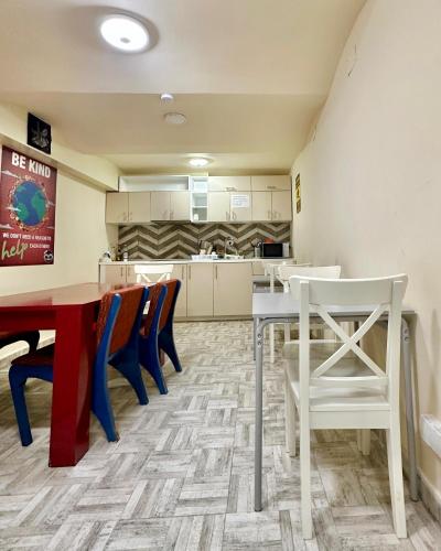 Kitchen, NEW GENERATION HOSTEL Prague center near Old Town Hall with Astronomical Clock