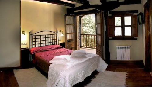 2 twin beds