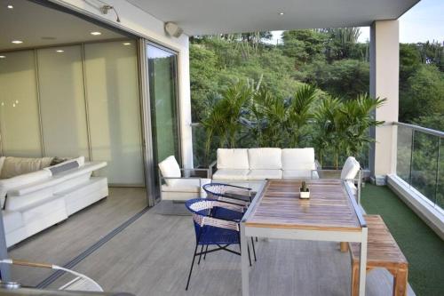 Apartamento frente al mar. Puerto Luz, Rodadero