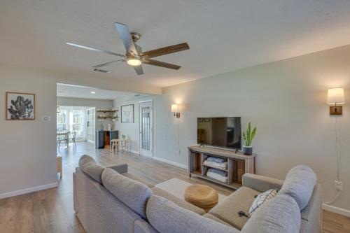 Game Room and Fire Pit Family-Friendly Aubrey Home in Pilot Point (TX)