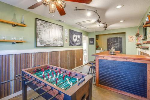 Game Room and Fire Pit Family-Friendly Aubrey Home in Pilot Point (TX)