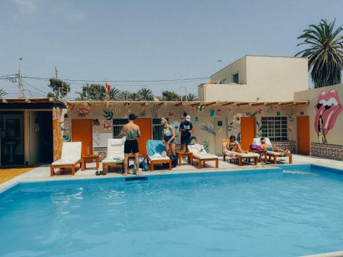 Viajero Paracas Hostel - 수영장