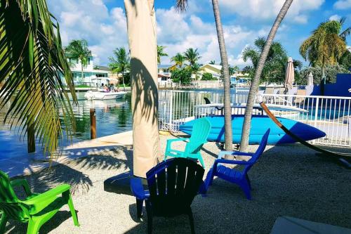 Waterfront House with 37ft Dock & Cabana Club in Key Colony Beach, USA